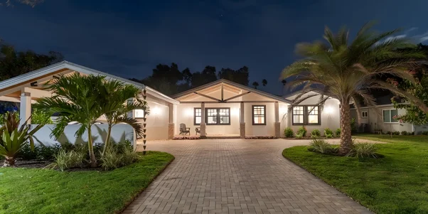 How a Realtor in Naples FL Helps First Time Buyers Avoid Costly Mistakes